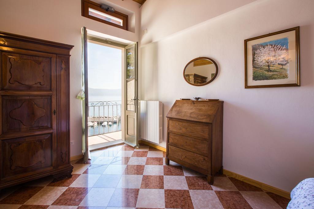 Le Camerine Apartment Water Front Toscolano Maderno Exterior photo